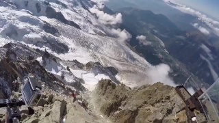 crazy jump from a height of 3842m